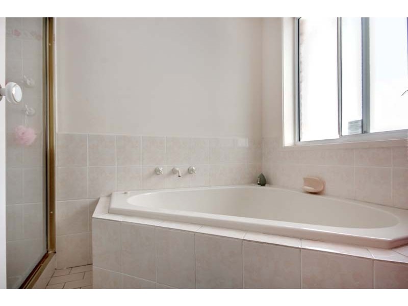 19 Paltara Place, Cordeaux Heights NSW 2526