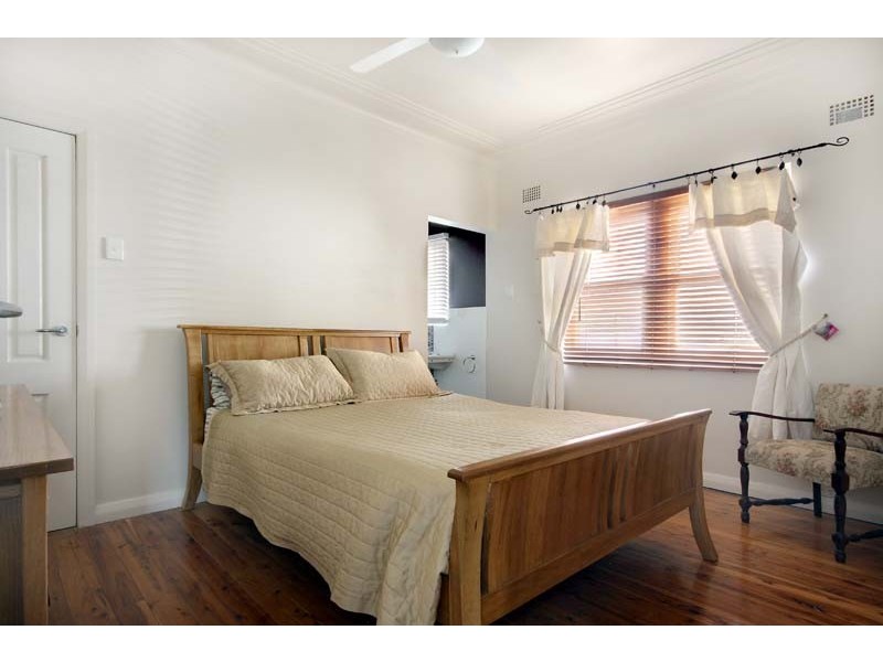 354 Princes Hwy, Corrimal NSW 2518