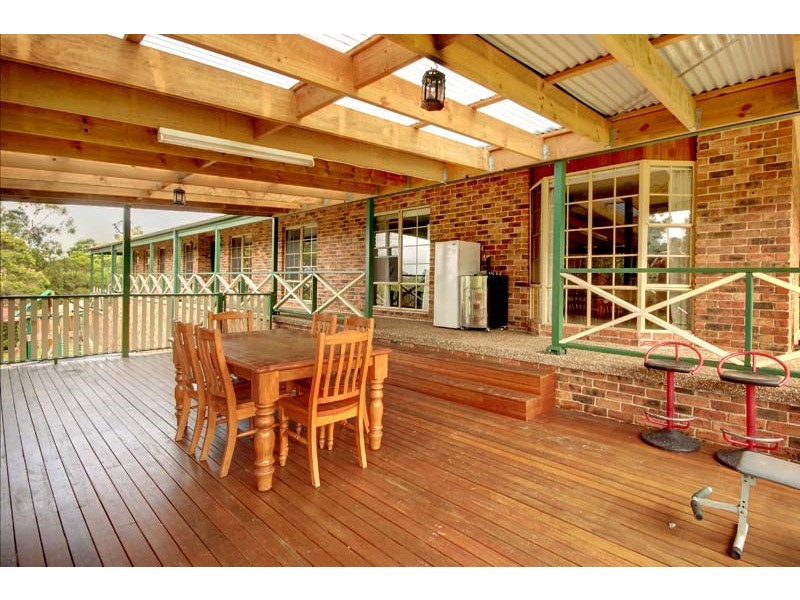 58 Coachwood Drive, Cordeaux Heights NSW 2526