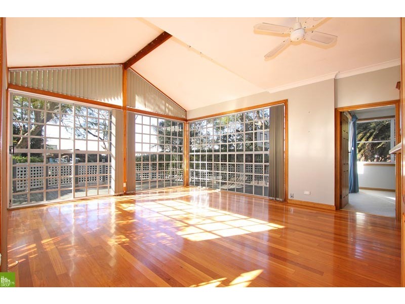 210 Mount Keira Road, Mount Keira NSW 2500