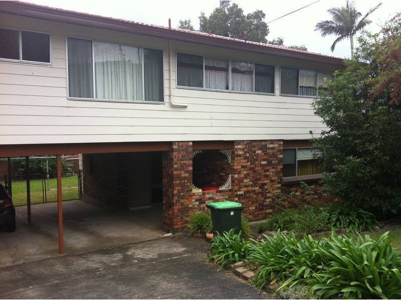 8 Henricks Parade, Mount Warrigal NSW 2528