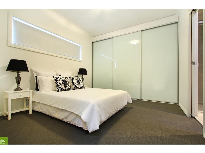 2/53 Francis Street, Corrimal NSW 2518