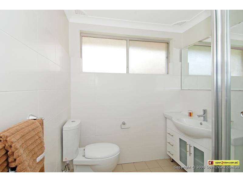 2/53 Francis Street, Corrimal NSW 2518