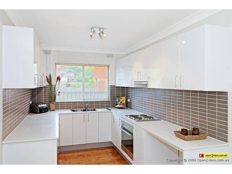 2/53 Francis Street, Corrimal NSW 2518
