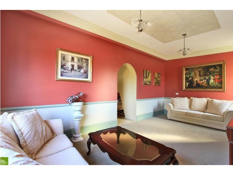 3 Yuill Ave, Corrimal NSW 2518