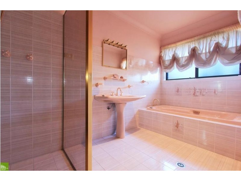 28 Oleander Ave, Figtree NSW 2525