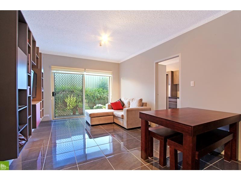 10/6 Mackie Street, Coniston NSW 2500