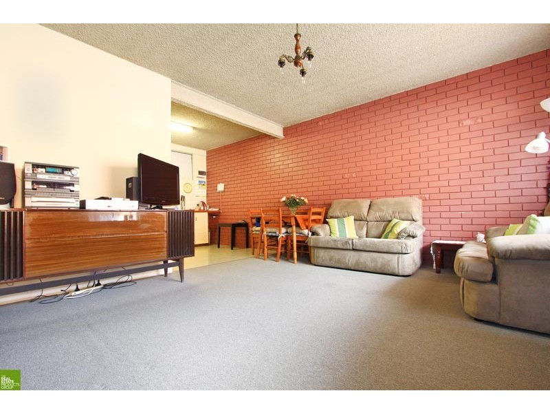 1/43 Thompson Street, Woonona NSW 2517