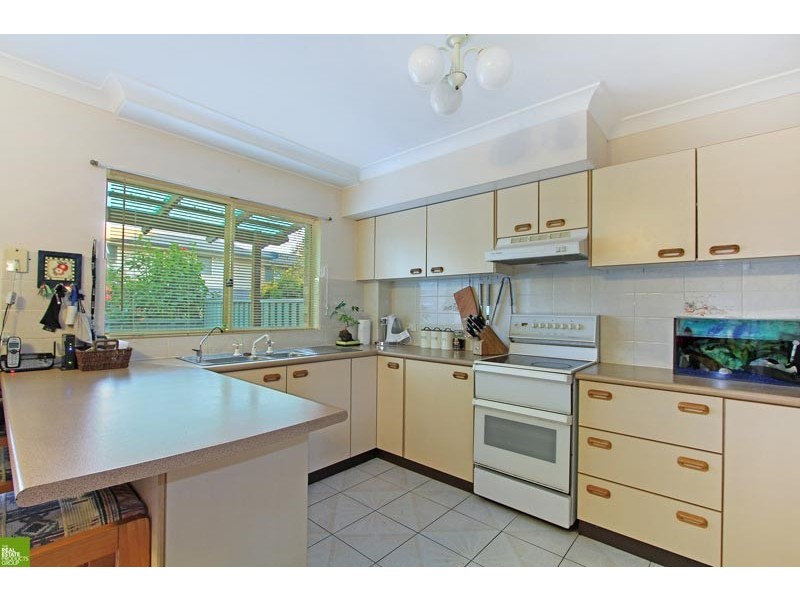 2/10 Chester Street, Bellambi NSW 2518