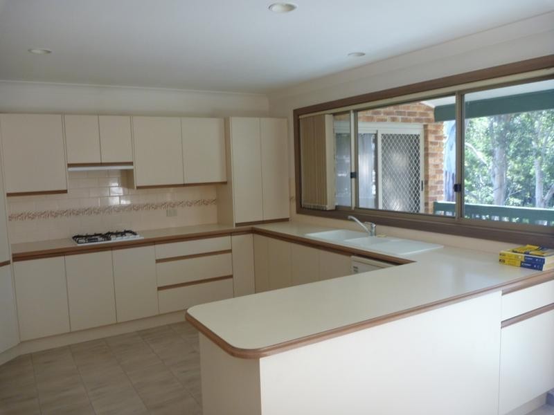 158 Derribong Drive, Cordeaux Heights NSW 2526