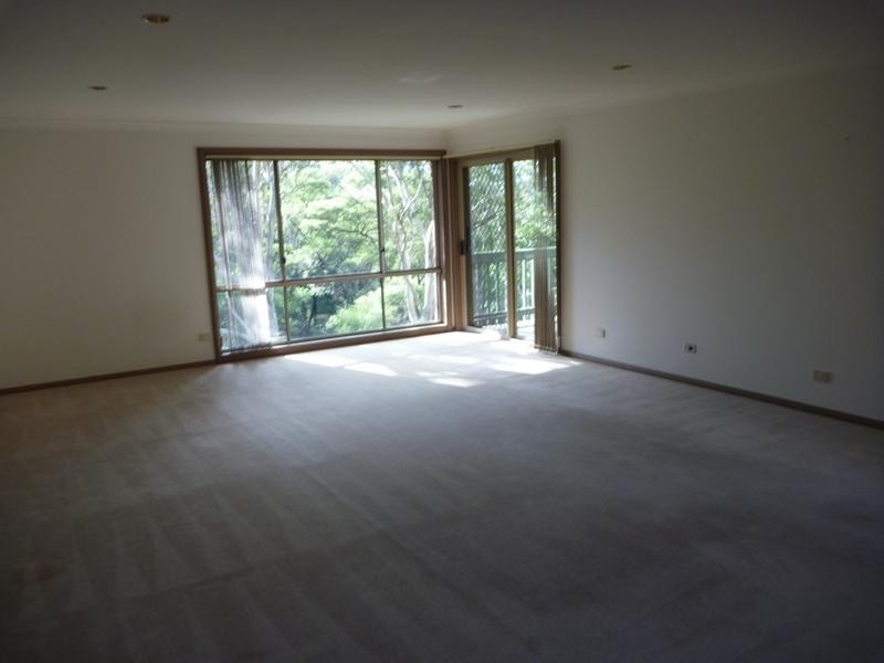 158 Derribong Drive, Cordeaux Heights NSW 2526