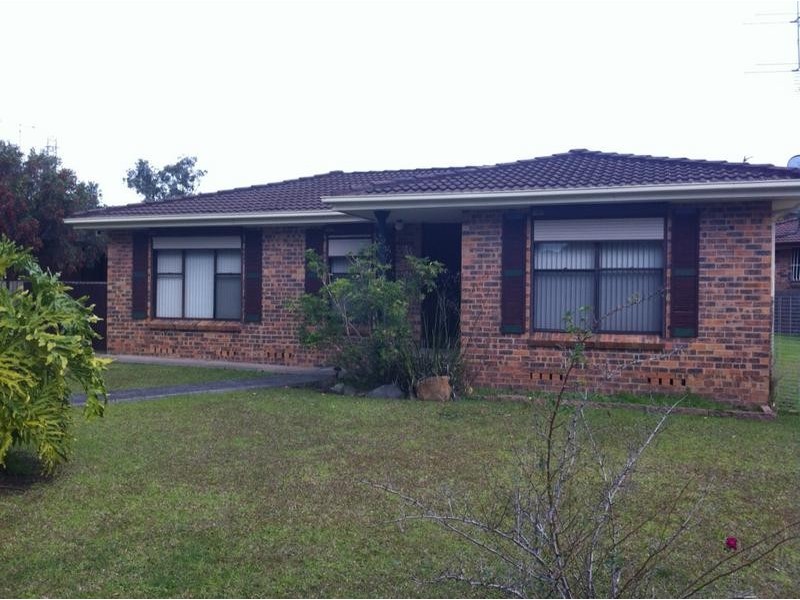 11 Newcombe Street, Berkeley NSW 2506