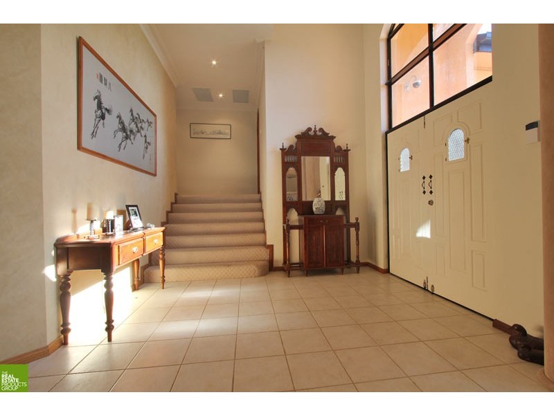 15 Barwon Place, Albion Park NSW 2527