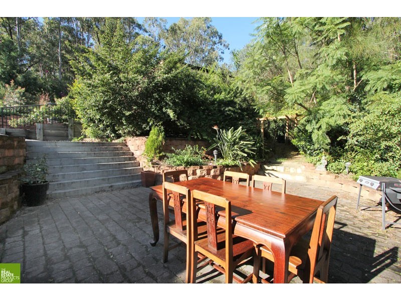 15 Barwon Place, Albion Park NSW 2527