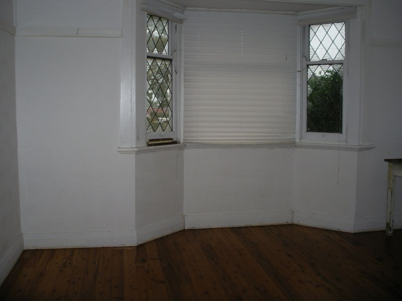 12 Myrtle Street, Coniston NSW 2500