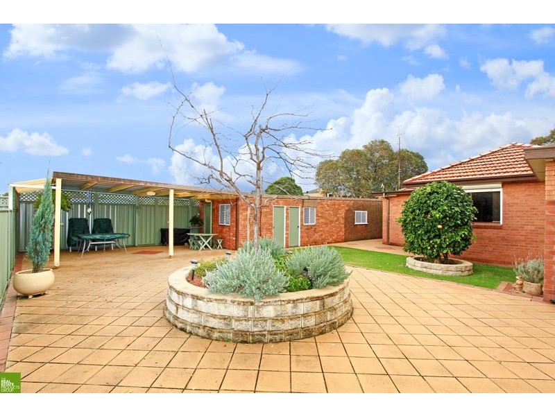 4 Cambridge Ave, Fairy Meadow NSW 2519