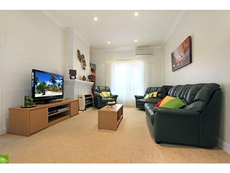 64 Wilga Street, Corrimal NSW 2518