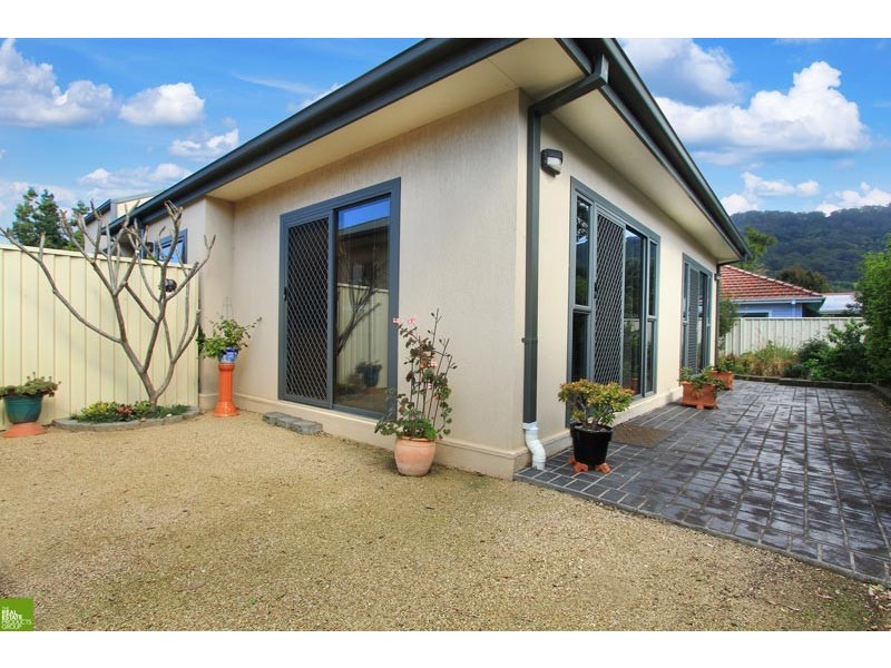 4/64 Midgley Street, Corrimal NSW 2518