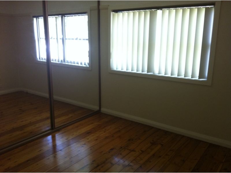 18 Graham Avenue, Gwynneville NSW 2500