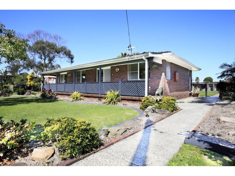 1 & 1a David Cres, Fairy Meadow NSW 2519