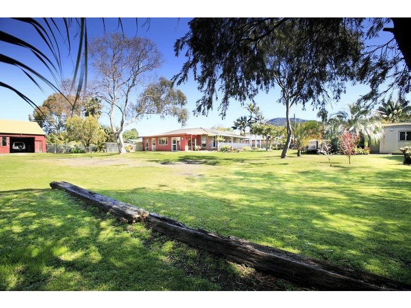 1 & 1a David Cres, Fairy Meadow NSW 2519