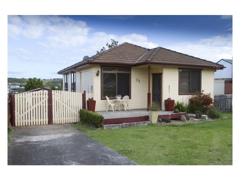 71 Farmborough Road, Unanderra NSW 2526