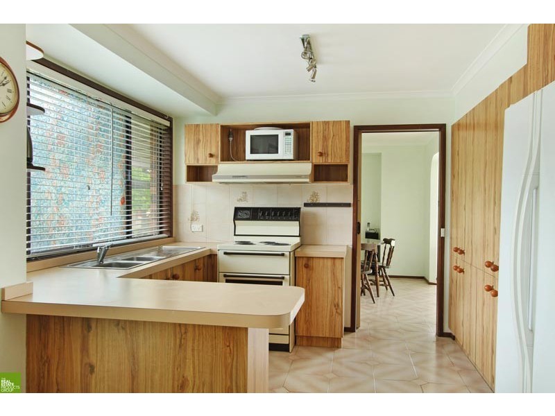 43 Windsor Cres, Brownsville NSW 2530