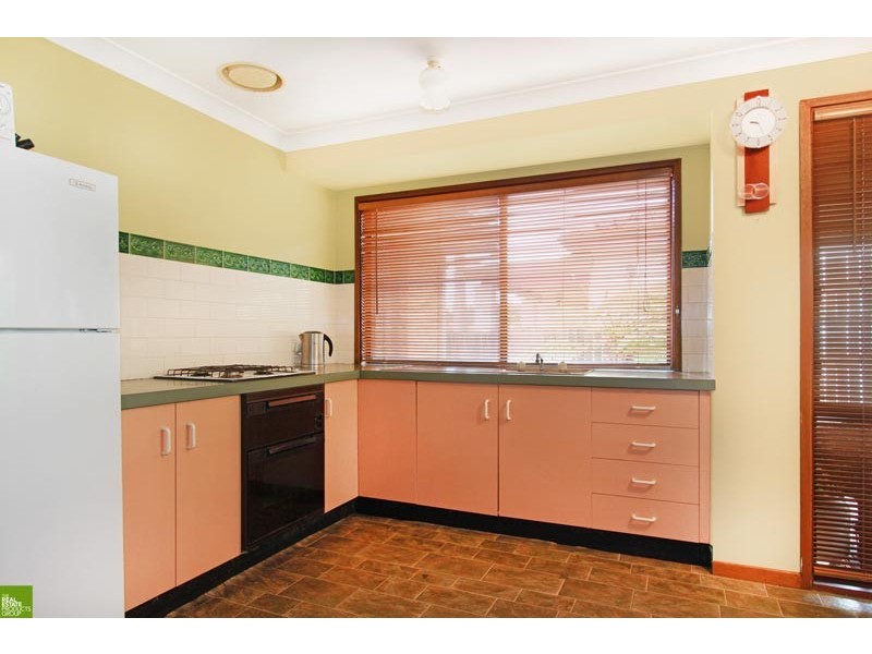 22 Grasmere Street, Mount Saint Thomas NSW 2500