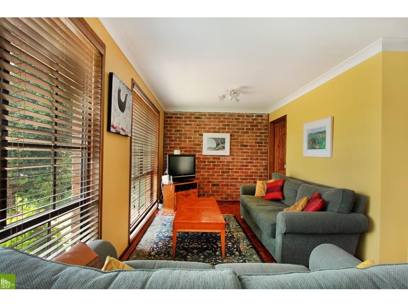 22 Grasmere Street, Mount Saint Thomas NSW 2500