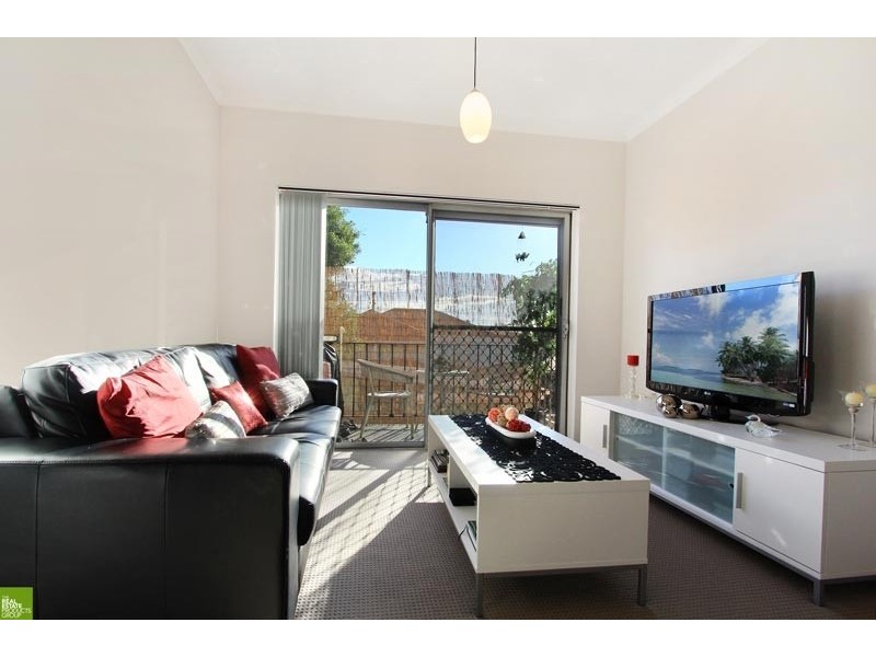 11/6 Mackie Street, Coniston NSW 2500