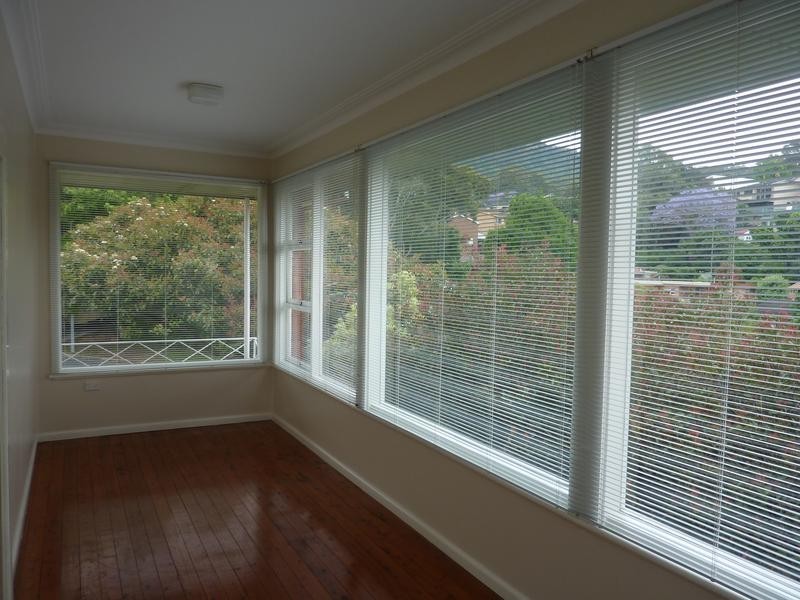 102 Dumfries Avenue, Mount Ousley NSW 2519