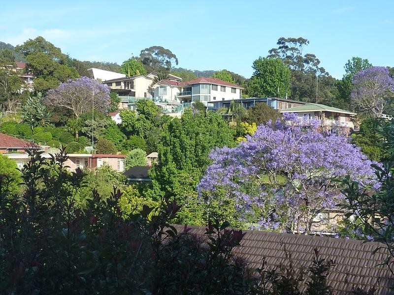 102 Dumfries Avenue, Mount Ousley NSW 2519