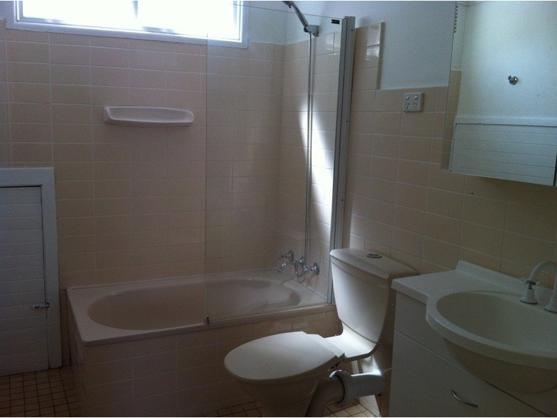 1/4 College Place, Gwynneville NSW 2500