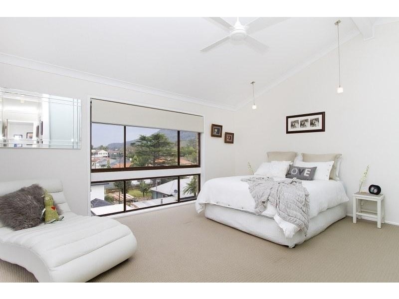 28 Hillcrest Street, Woonona NSW 2517