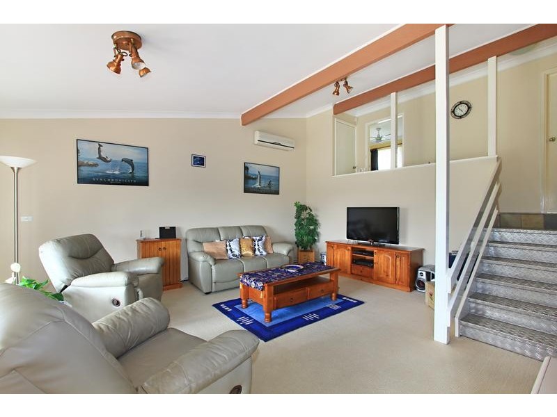 24 Bruce Street, Unanderra NSW 2526