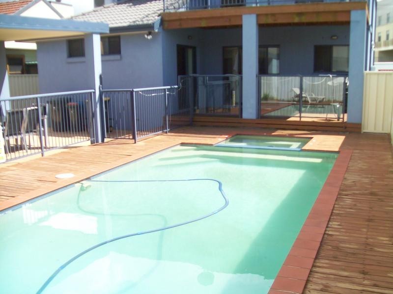 9 Ross Street, Wollongong NSW 2500