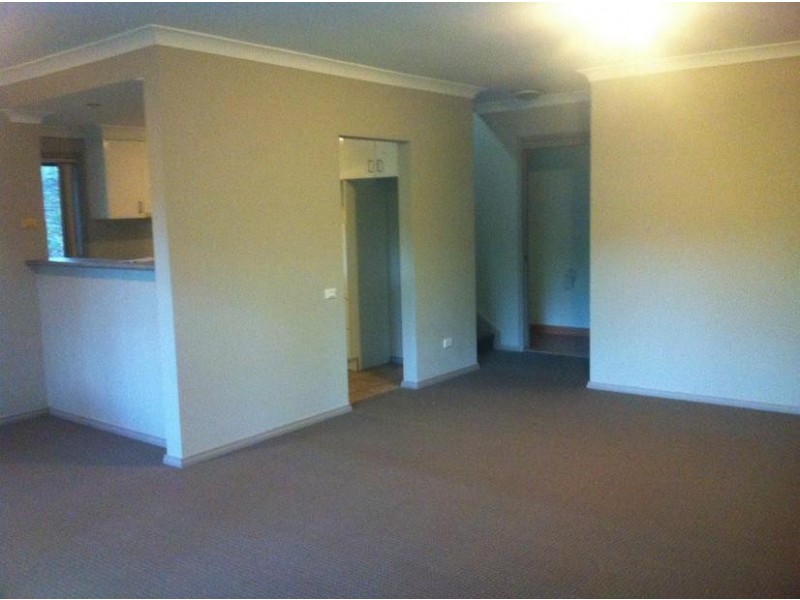 1/2 Foothills Road, Corrimal NSW 2518