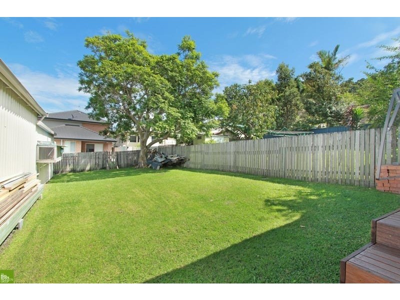 8 John Street, Mount Saint Thomas NSW 2500