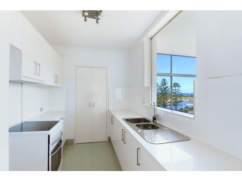 12/70 Cliff Road, Wollongong NSW 2500