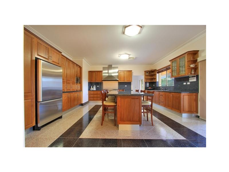 102 Staff Road, Cordeaux Heights NSW 2526