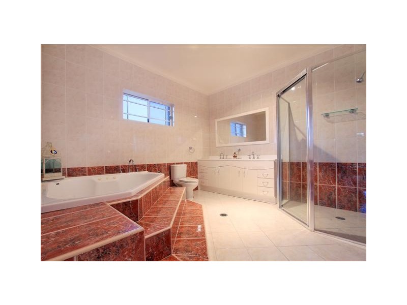 102 Staff Road, Cordeaux Heights NSW 2526