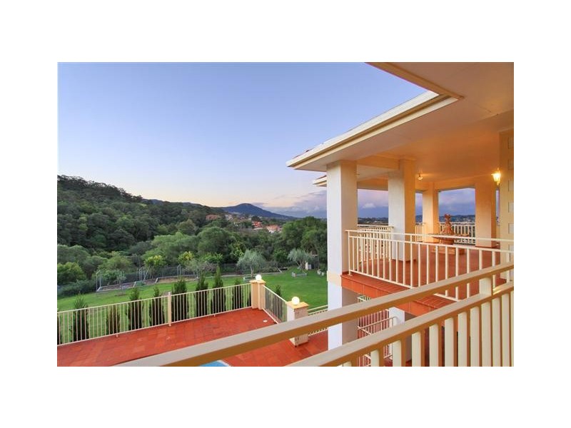 102 Staff Road, Cordeaux Heights NSW 2526