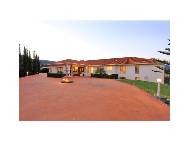 102 Staff Road, Cordeaux Heights NSW 2526