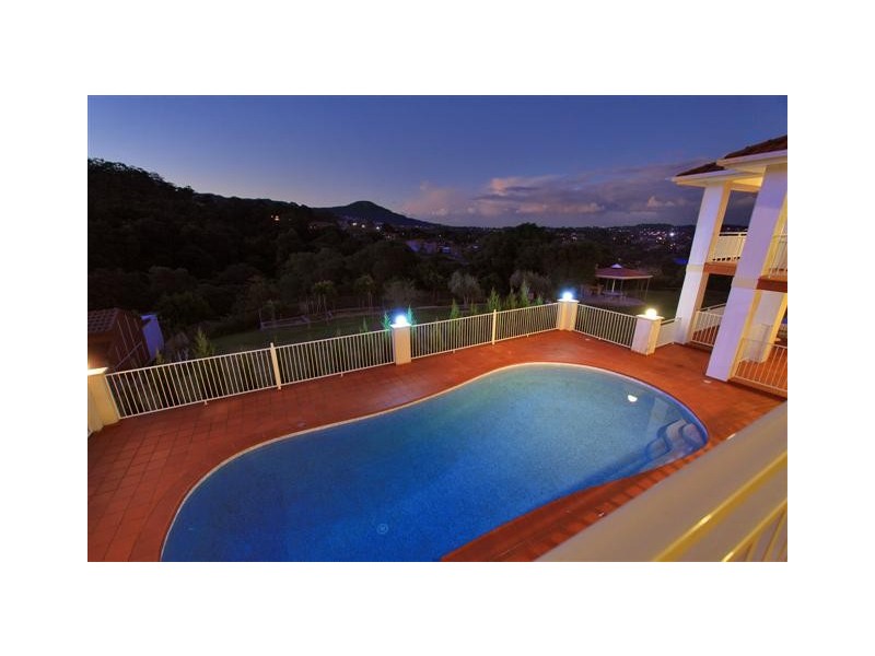 102 Staff Road, Cordeaux Heights NSW 2526