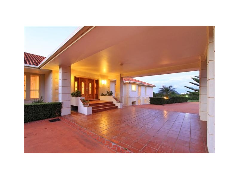 102 Staff Road, Cordeaux Heights NSW 2526