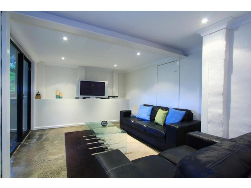 107 Jacaranda Ave, Figtree NSW 2525