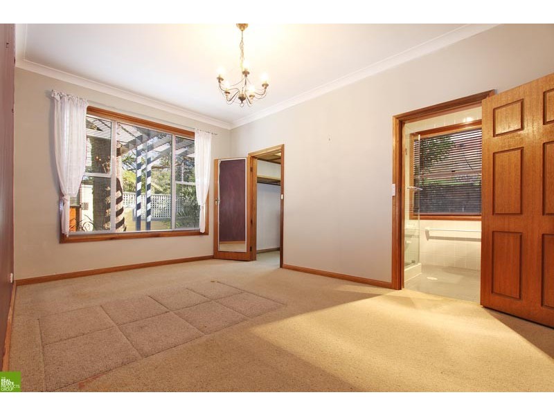 210 Mount Keira Road, Mount Keira NSW 2500