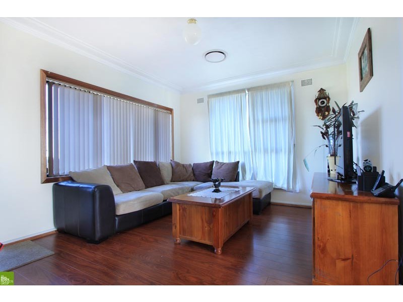 81 Kanahooka Rd, Kanahooka NSW 2530
