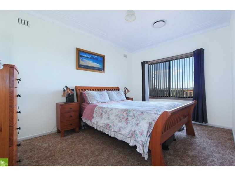 81 Kanahooka Rd, Kanahooka NSW 2530