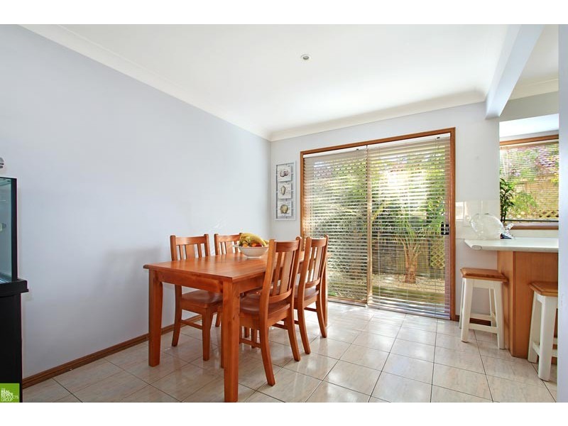 6/12 Lake Parade, Corrimal East NSW 2518